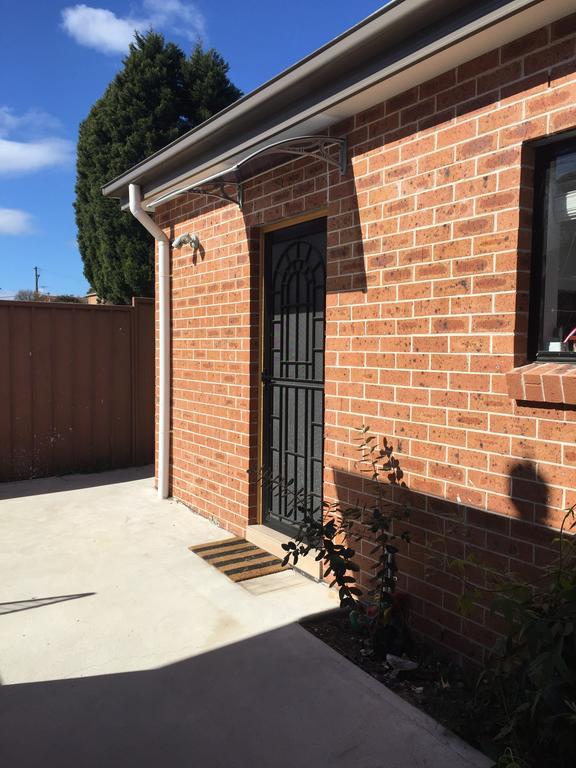 Grannyflat Hotel Bankstown Luaran gambar